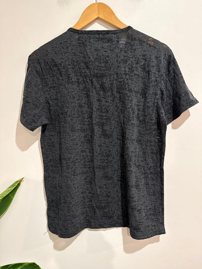 Yd. Unisex T-shirt Size M