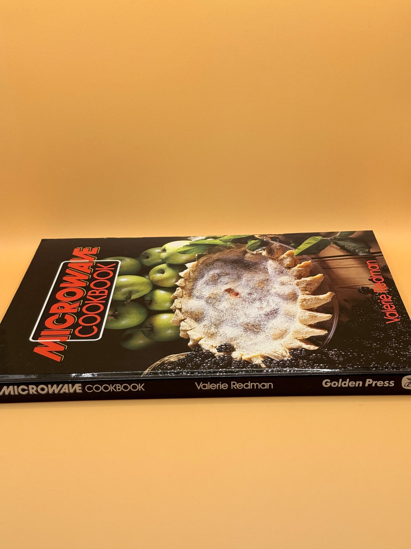 Microwave Cookbook by Valerie Redman