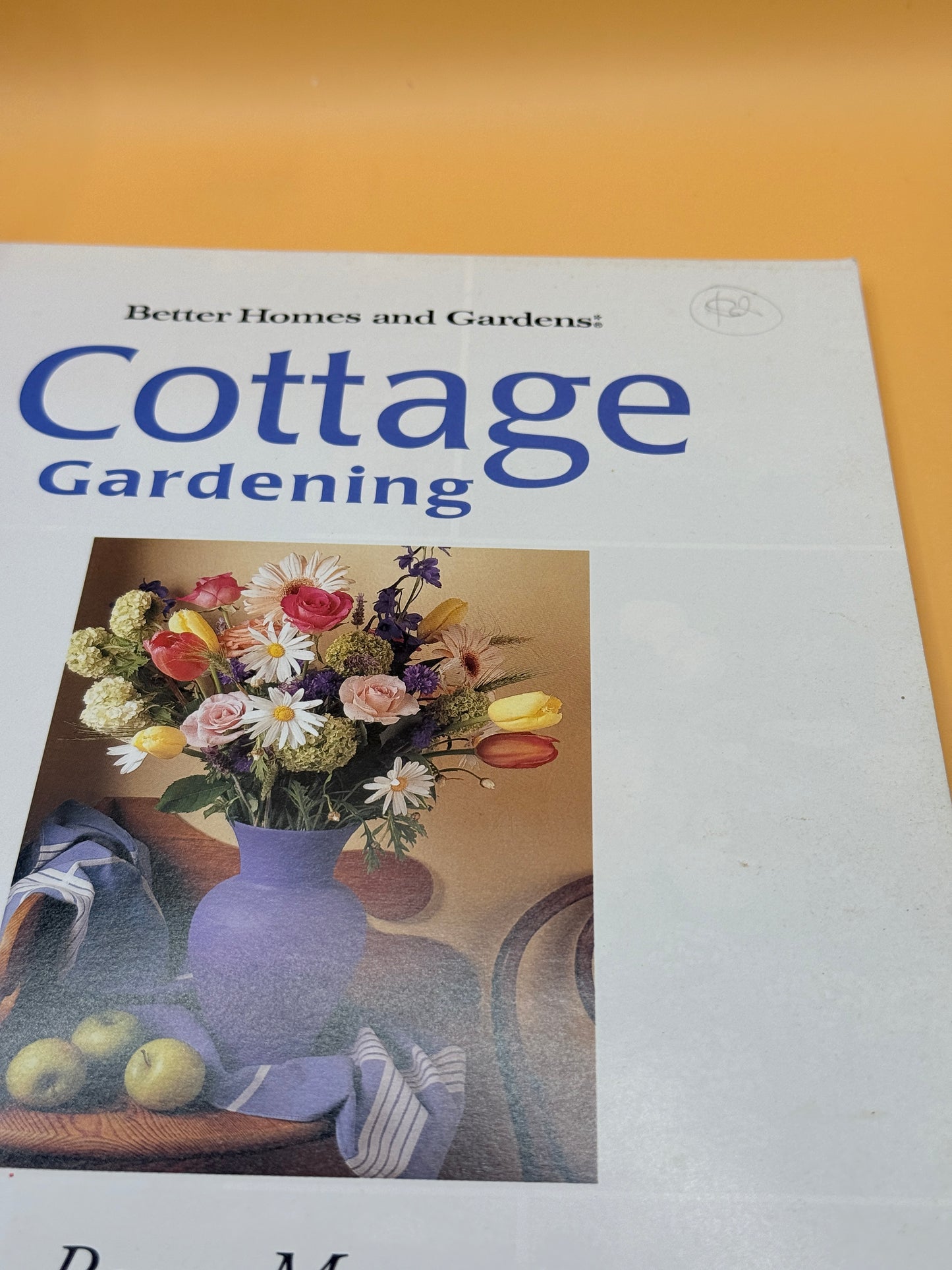Better Homes and Gardens Cottage Gardening