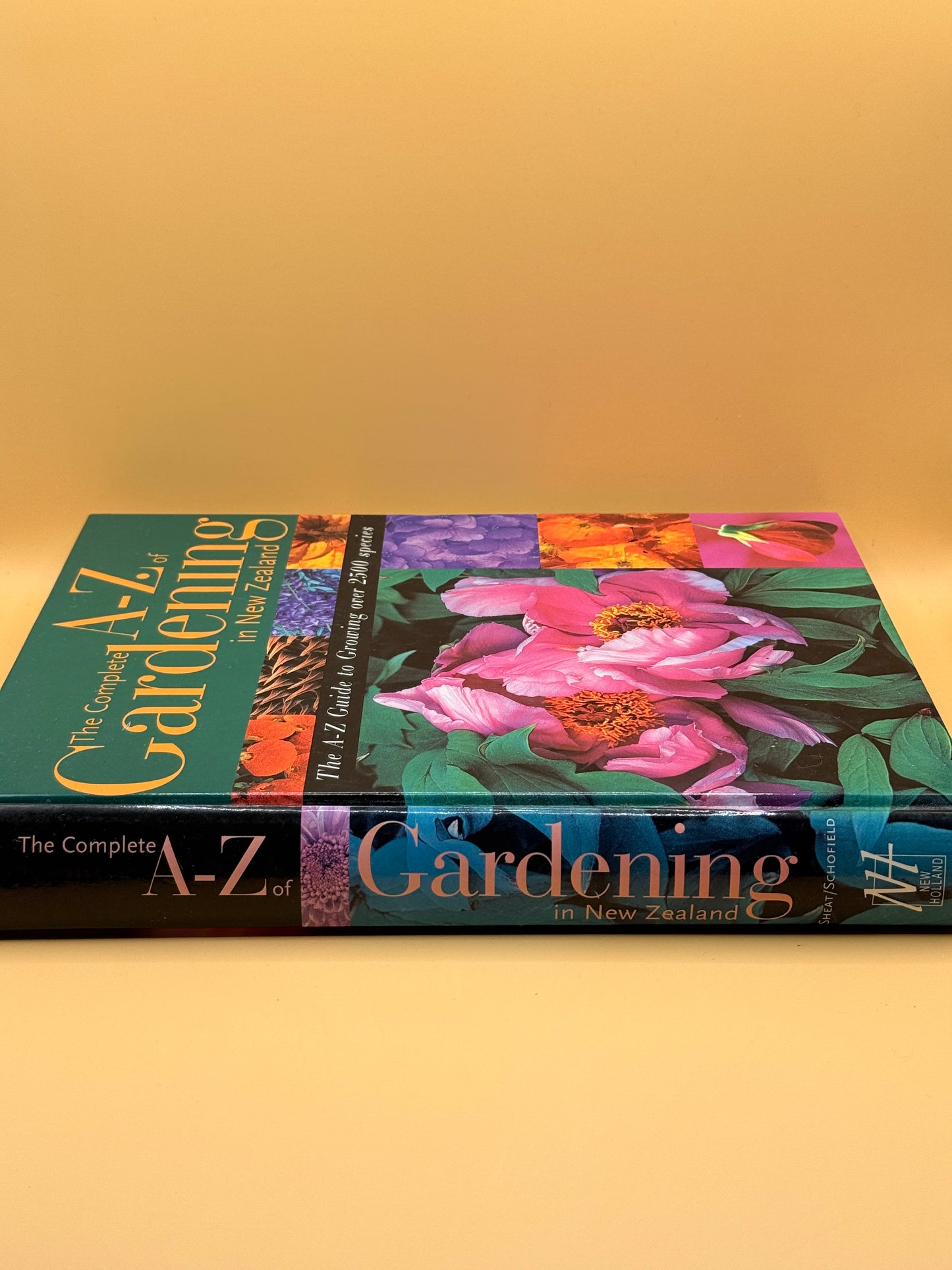 The Complete A-Z of Gardening in New Zealand