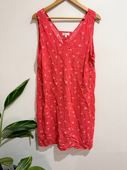 Capture Sleeveless Dress Size 16