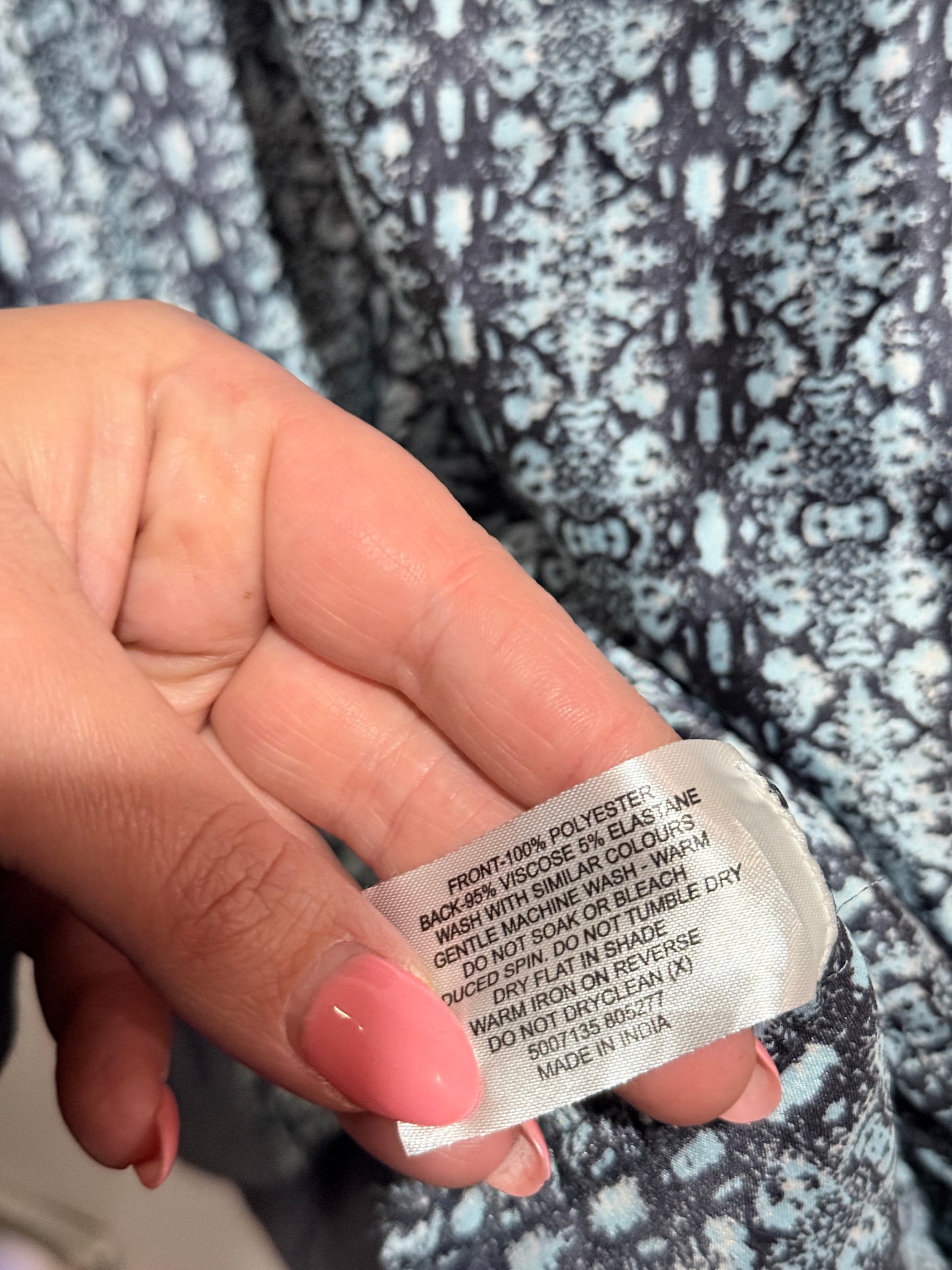 Spirit Patterned Shift Dress Size 16