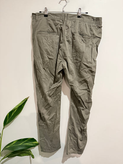 Cotton:on Brunswick Chino Pants Size 34