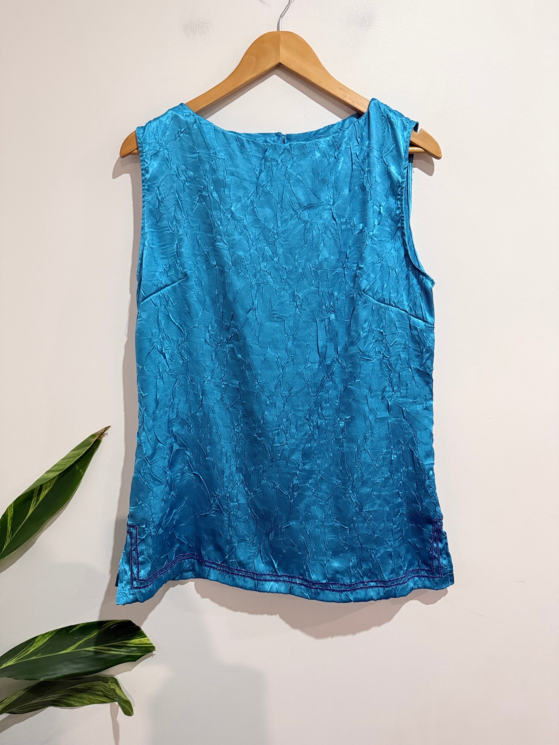 Here Sleeveless Top Size 19