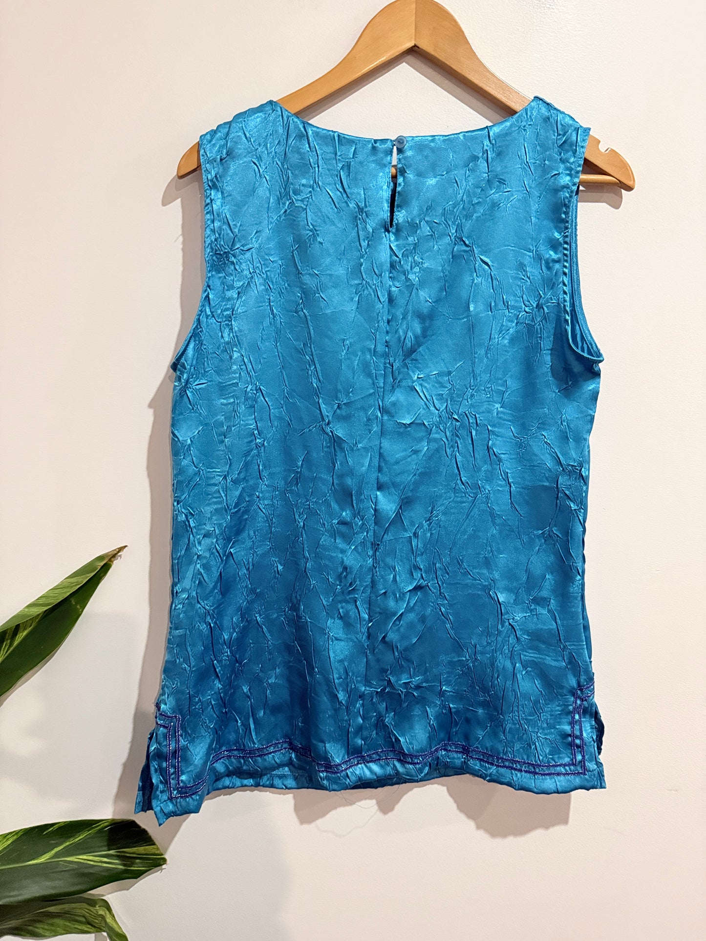 Here Sleeveless Top Size 19