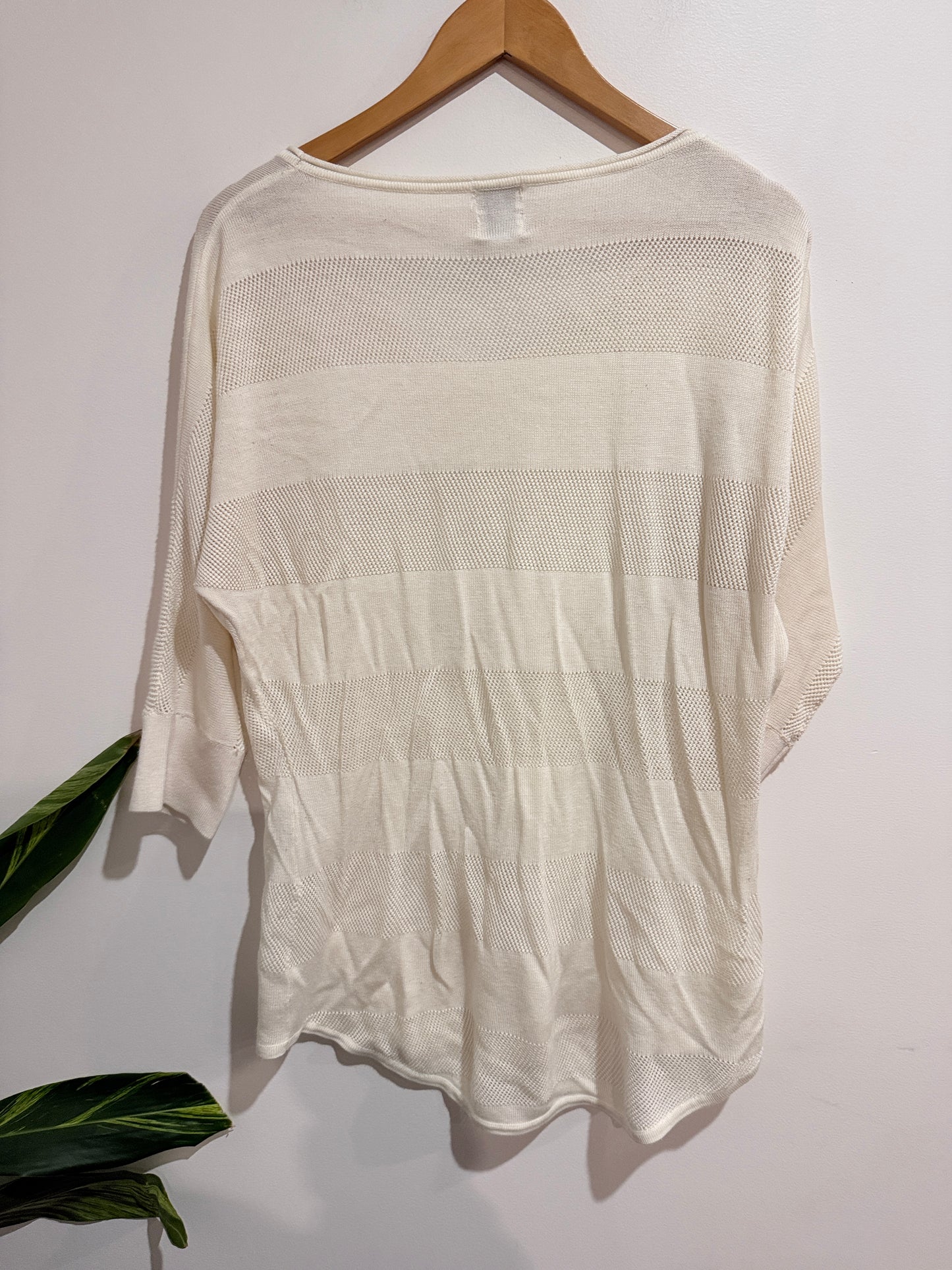 Principals V-neck Knit Tunic Sweater Size U/Arm to U/Arm 55cm
