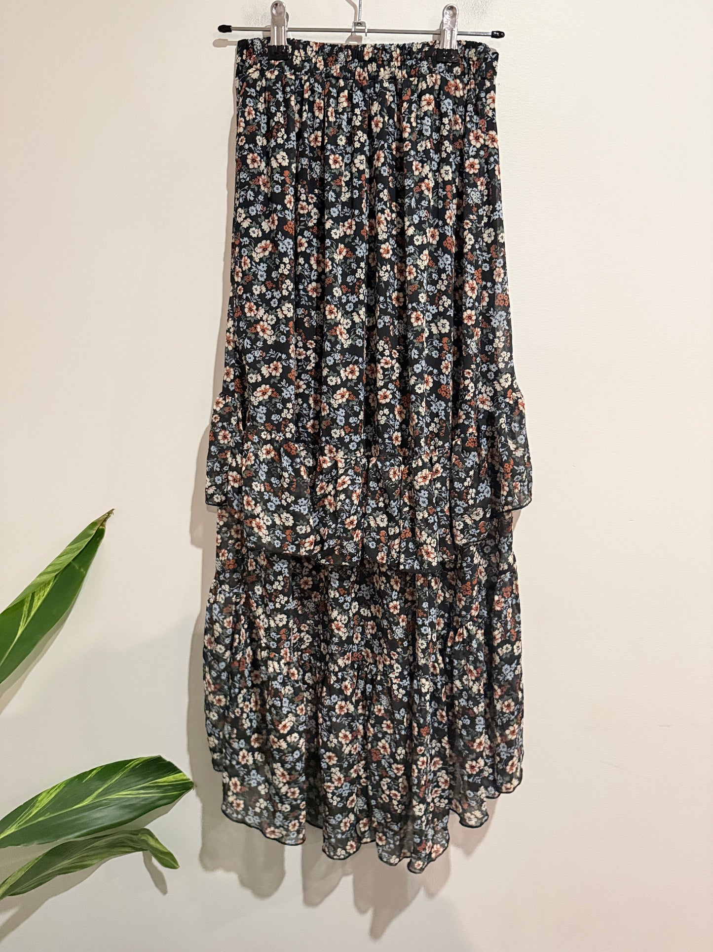 Spirit Floral Tiered Midi Dress Size 8
