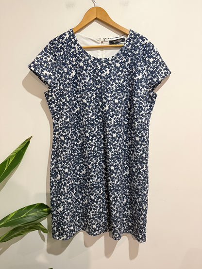 Caroline Shift Dress Size 18