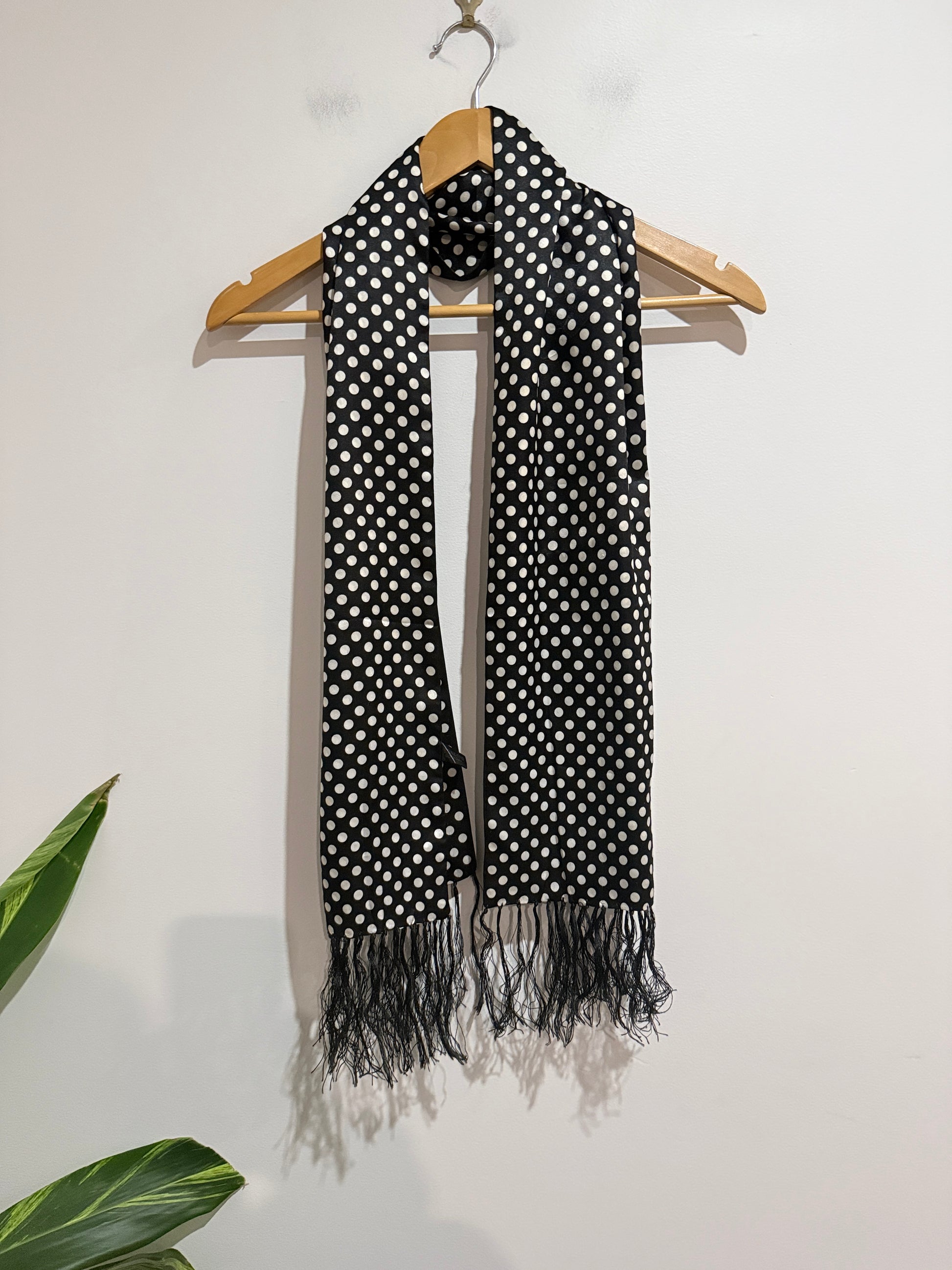 Tongshi Polka Dot Scarf
