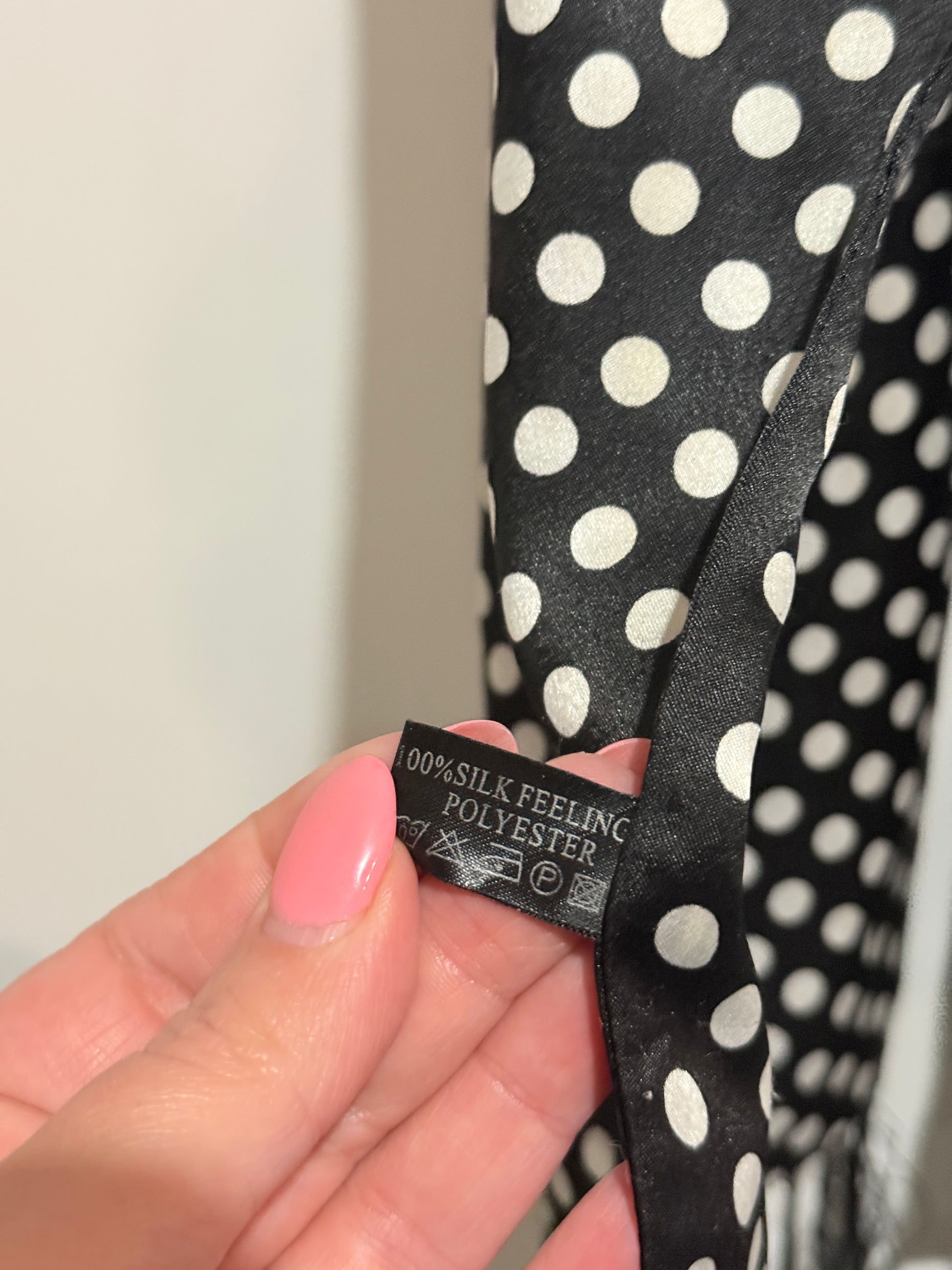 Tongshi Polka Dot Scarf