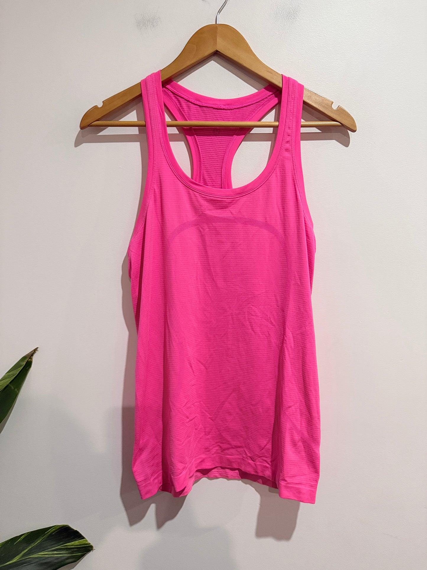 Brand Unknown Racerback Tank Top Size U/Arm to U/Arm 43cm