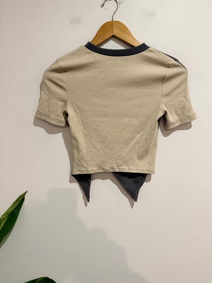Brand Unknown Ribbed Crop Top Size U/Arm to U/Arm 35cm