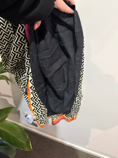 Sleeveless Maxi Dress Size U/Arm to U/Arm 45cm