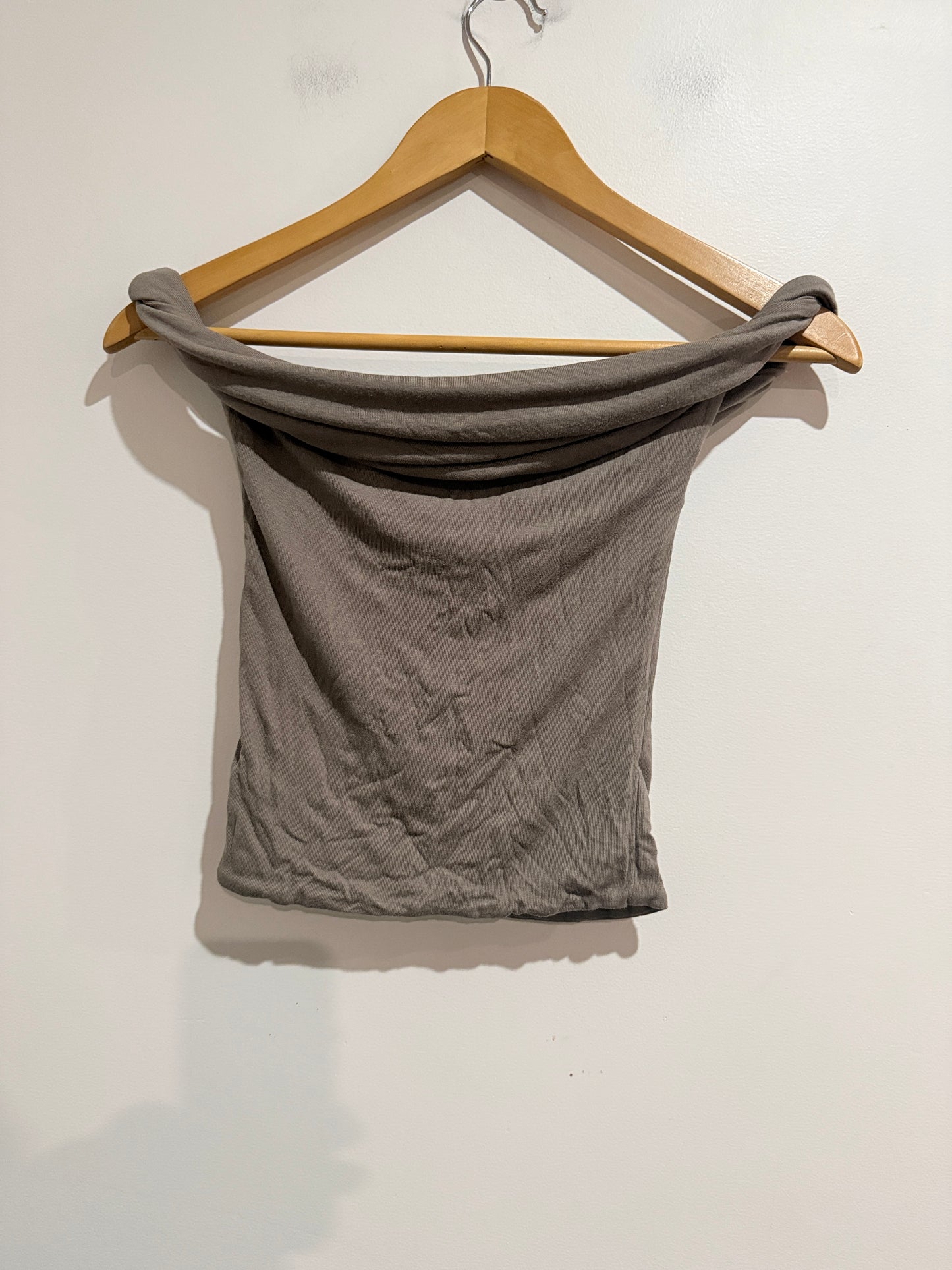 Alice In The Eve Off-the-shoulder Draped Top Size XS