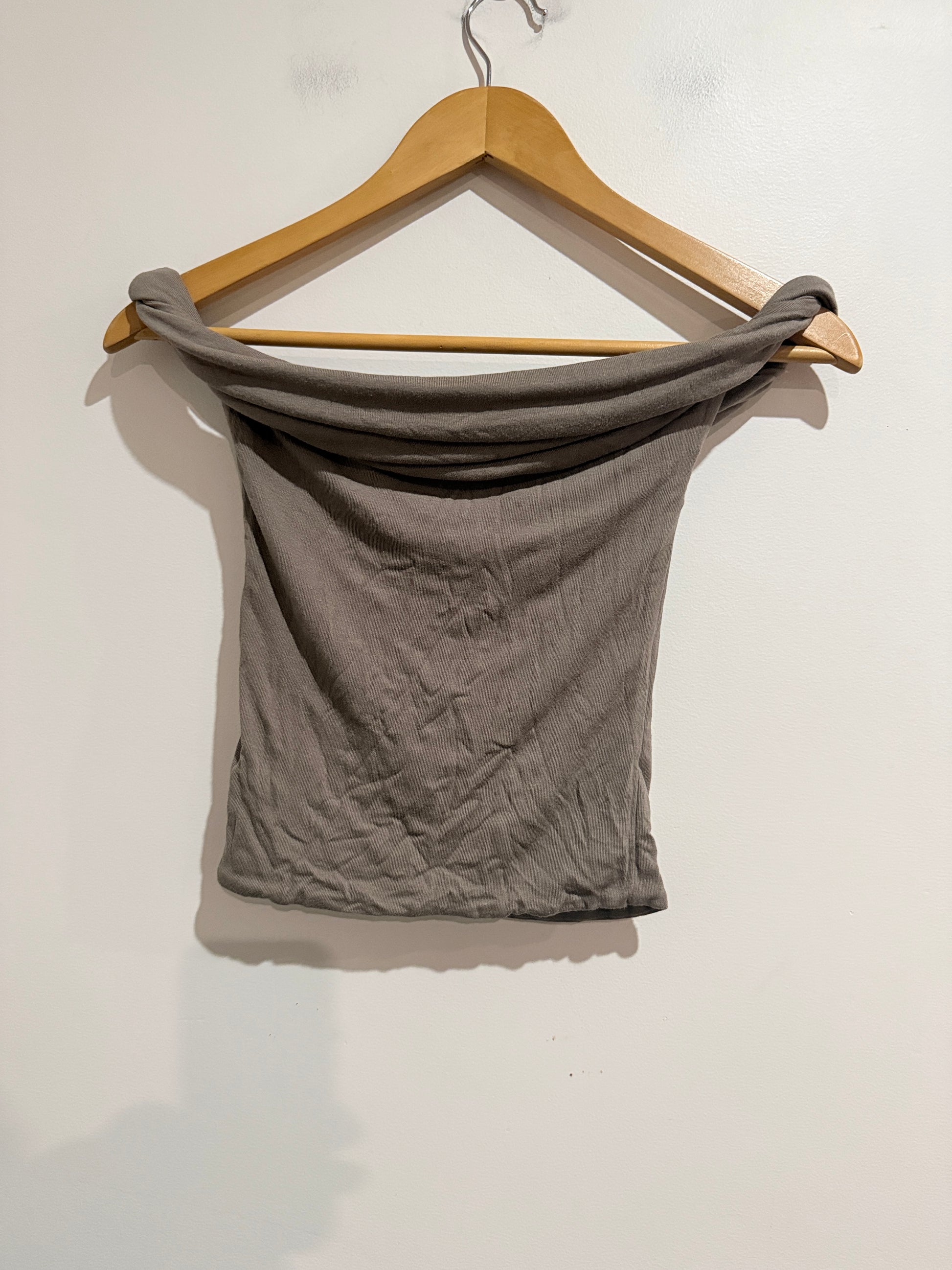 Alice In The Eve Off-the-shoulder Draped Top Size XS