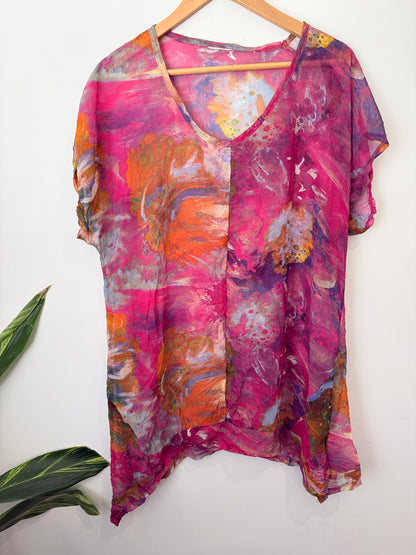 Brand Unknown Sheer V-neck Top Size U/Arm to U/Arm 62cm