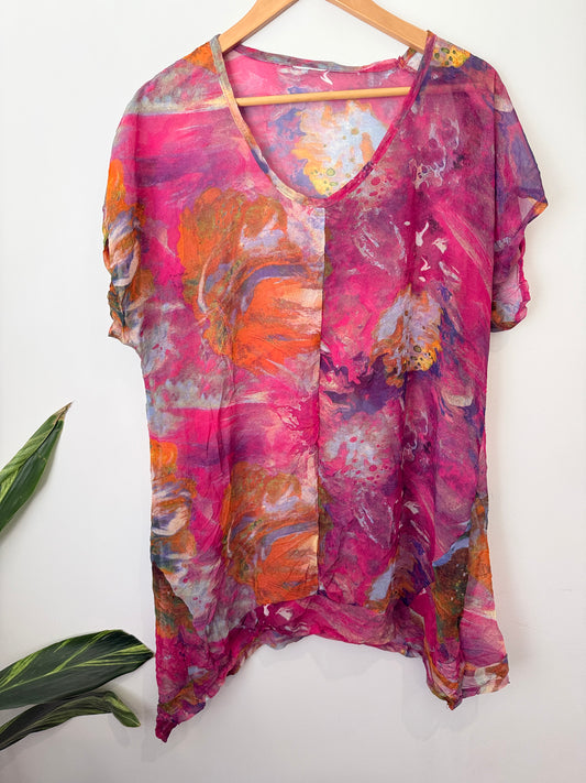 Brand Unknown Sheer V-neck Top Size U/Arm to U/Arm 62cm