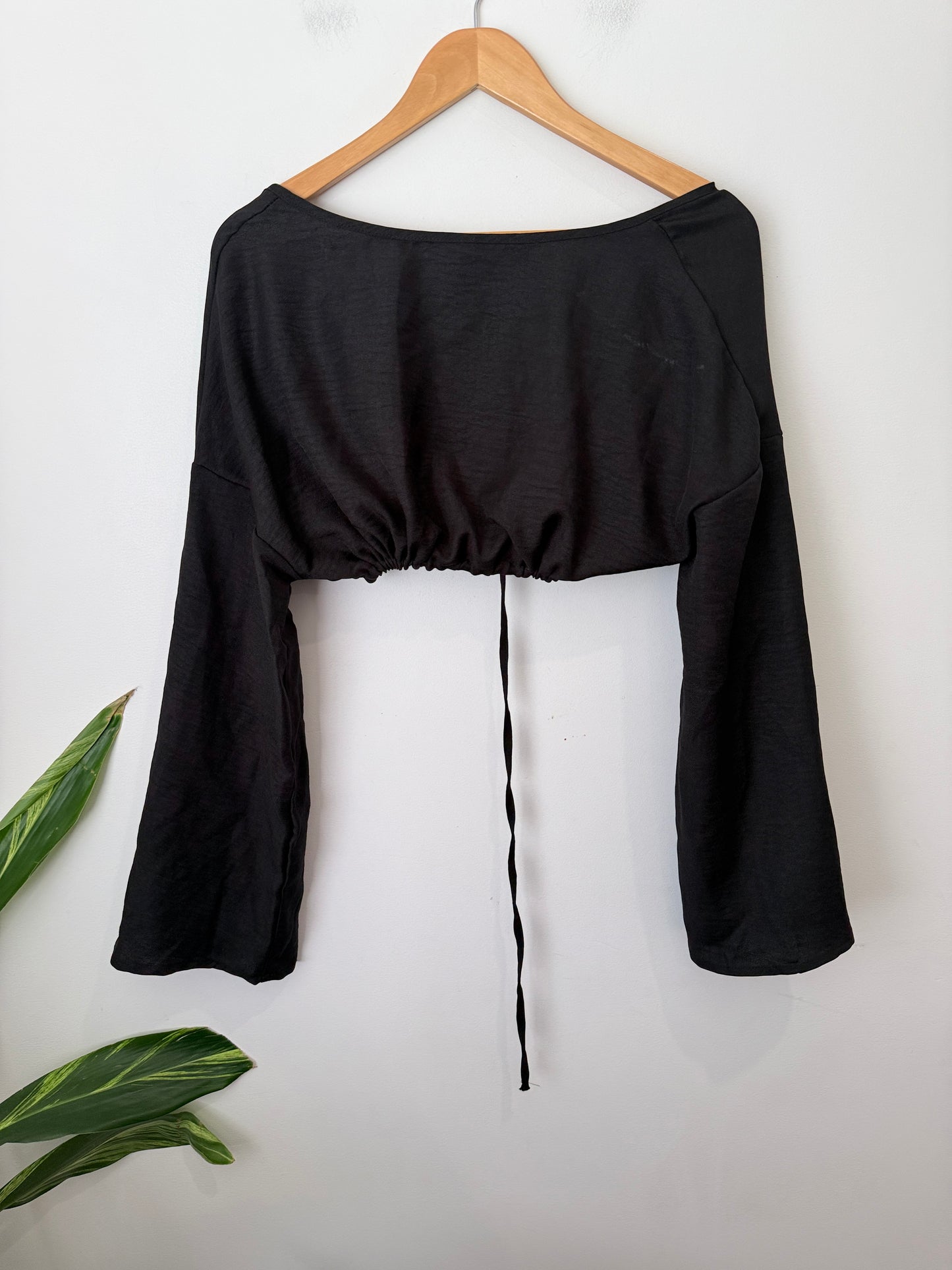 Musera Tie-front Crop Top Size S