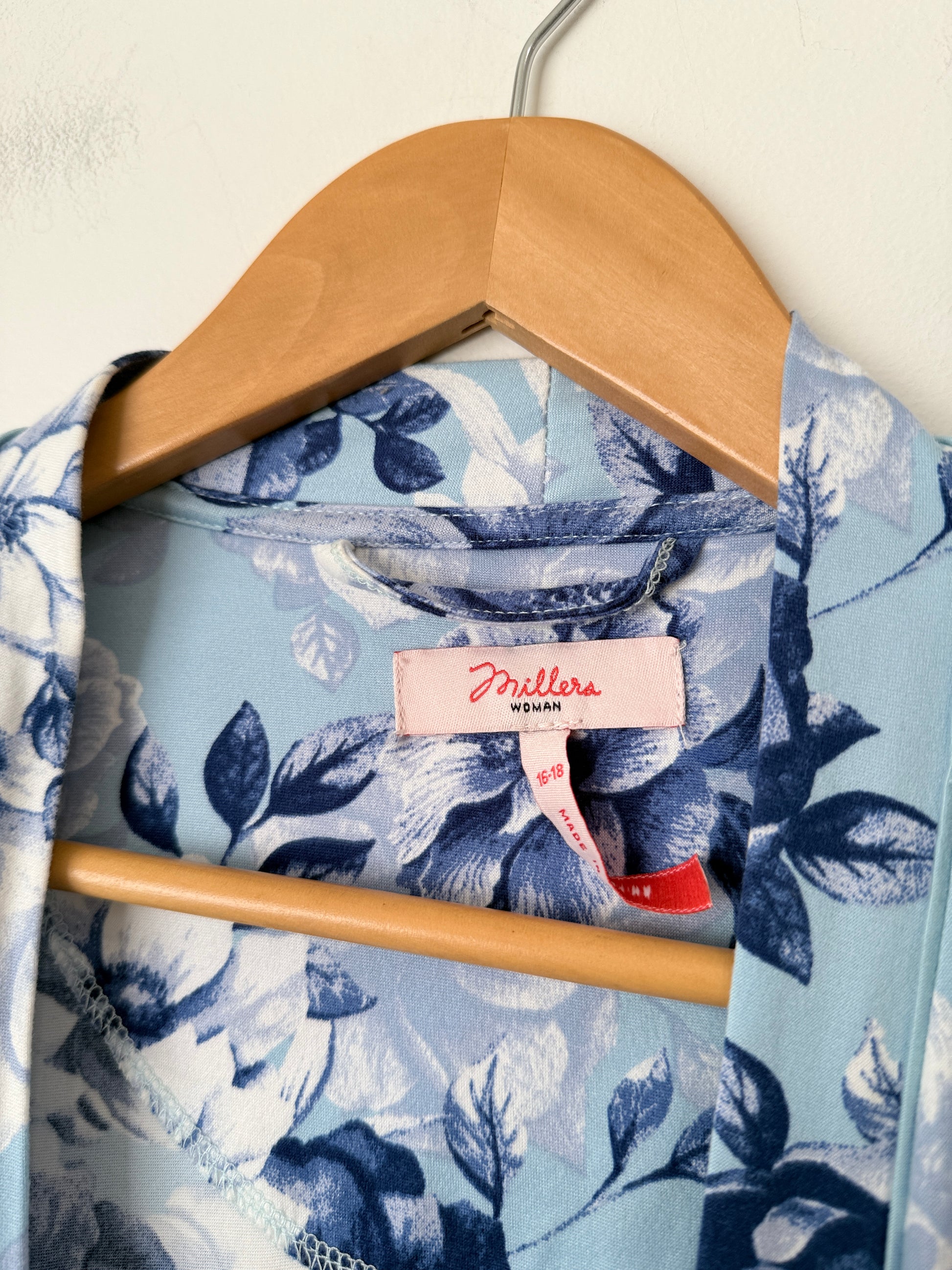 Millers Floral Loungewear Robe Size 16-18