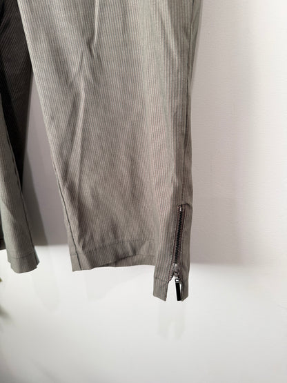 Urban Stretch Capri Pants Size 14