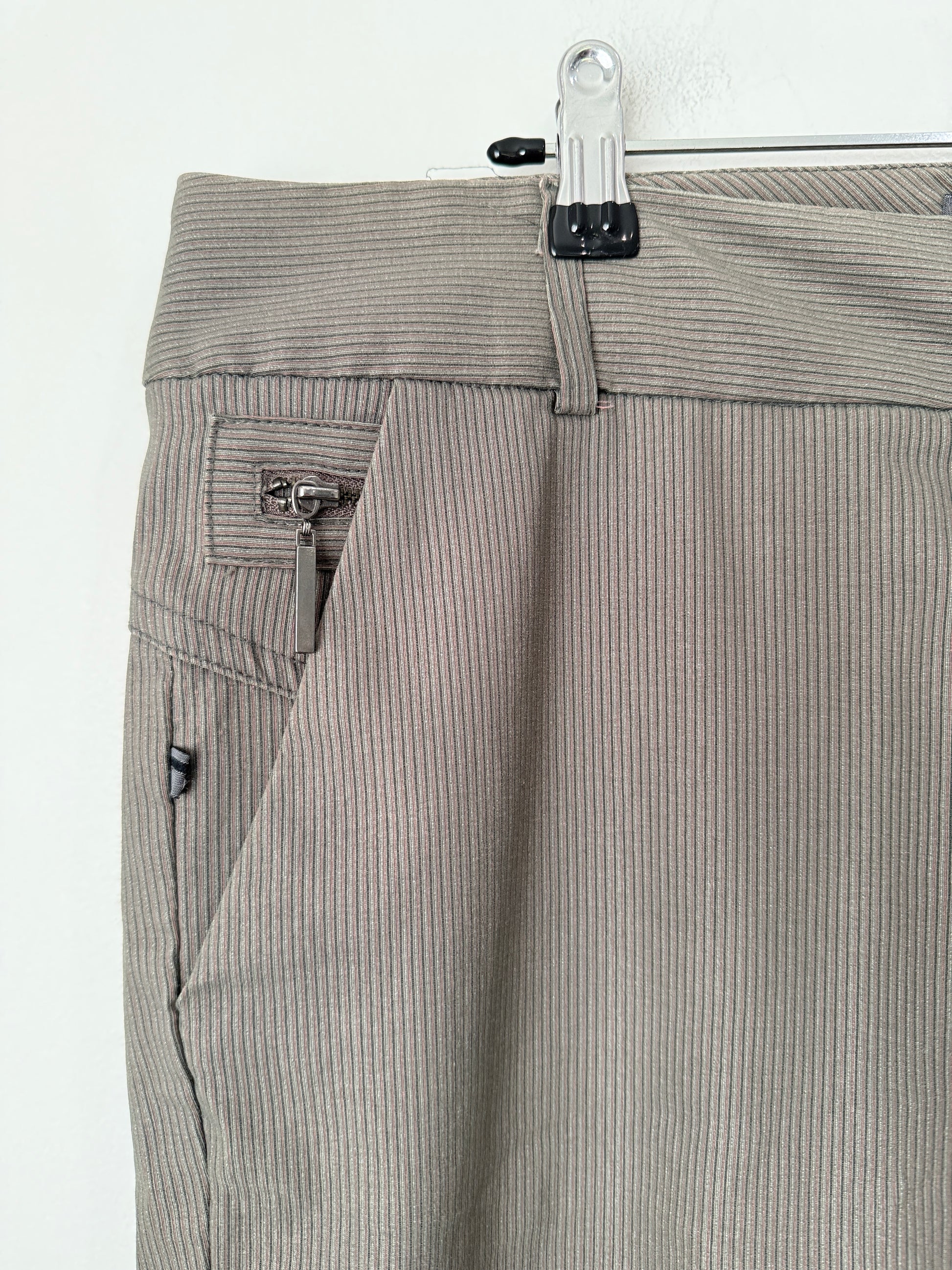 Urban Stretch Capri Pants Size 14