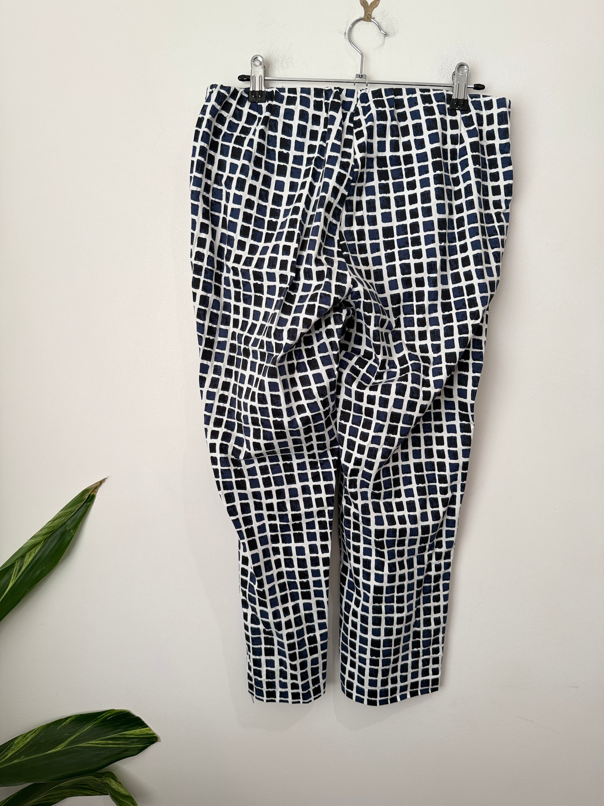 Swish Clothing Size 14