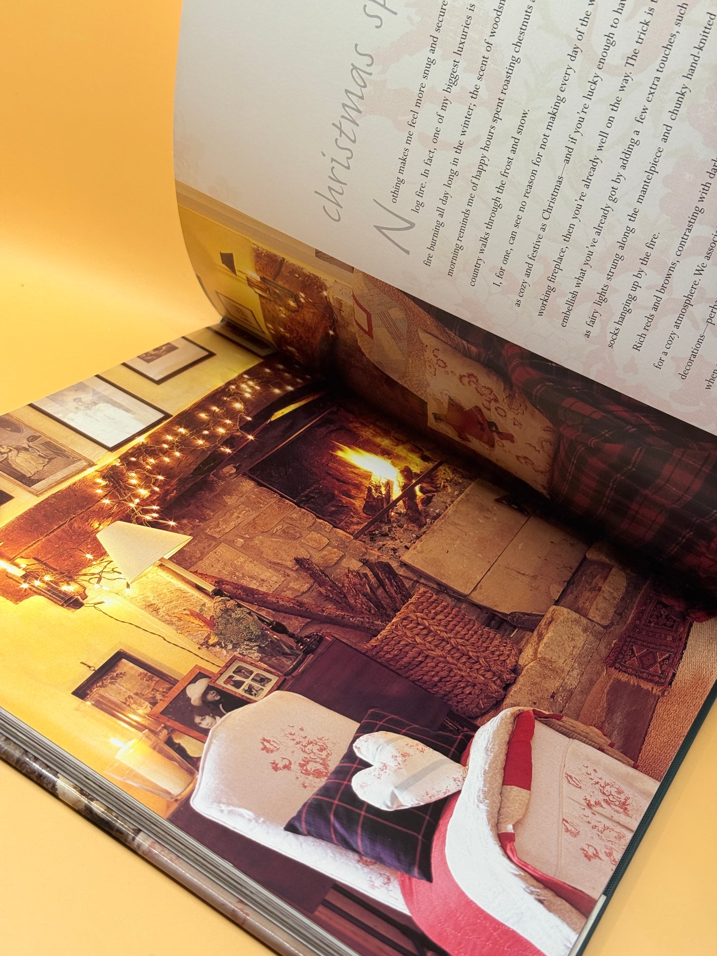 Cabbages & Roses Vintage Chic: Using Romantic Fabrics and Flea Market Finds by Christina Strutt