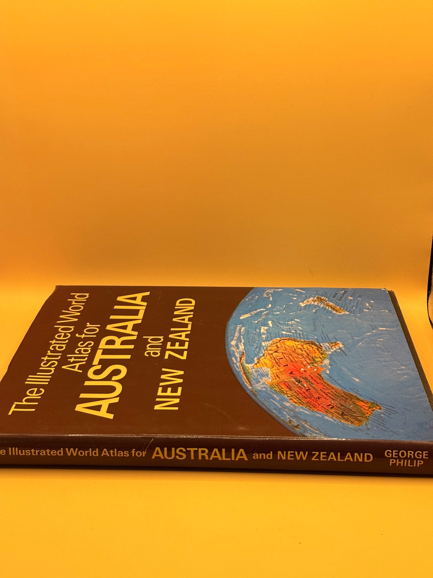 The Illustrated World Atlas for Australia and New Zealand