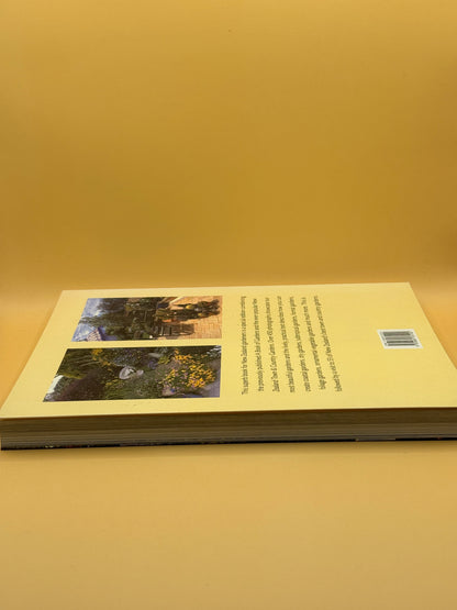 Creative Ideas for New Zealand Gardens by Diana Anthony and Julian Matthews