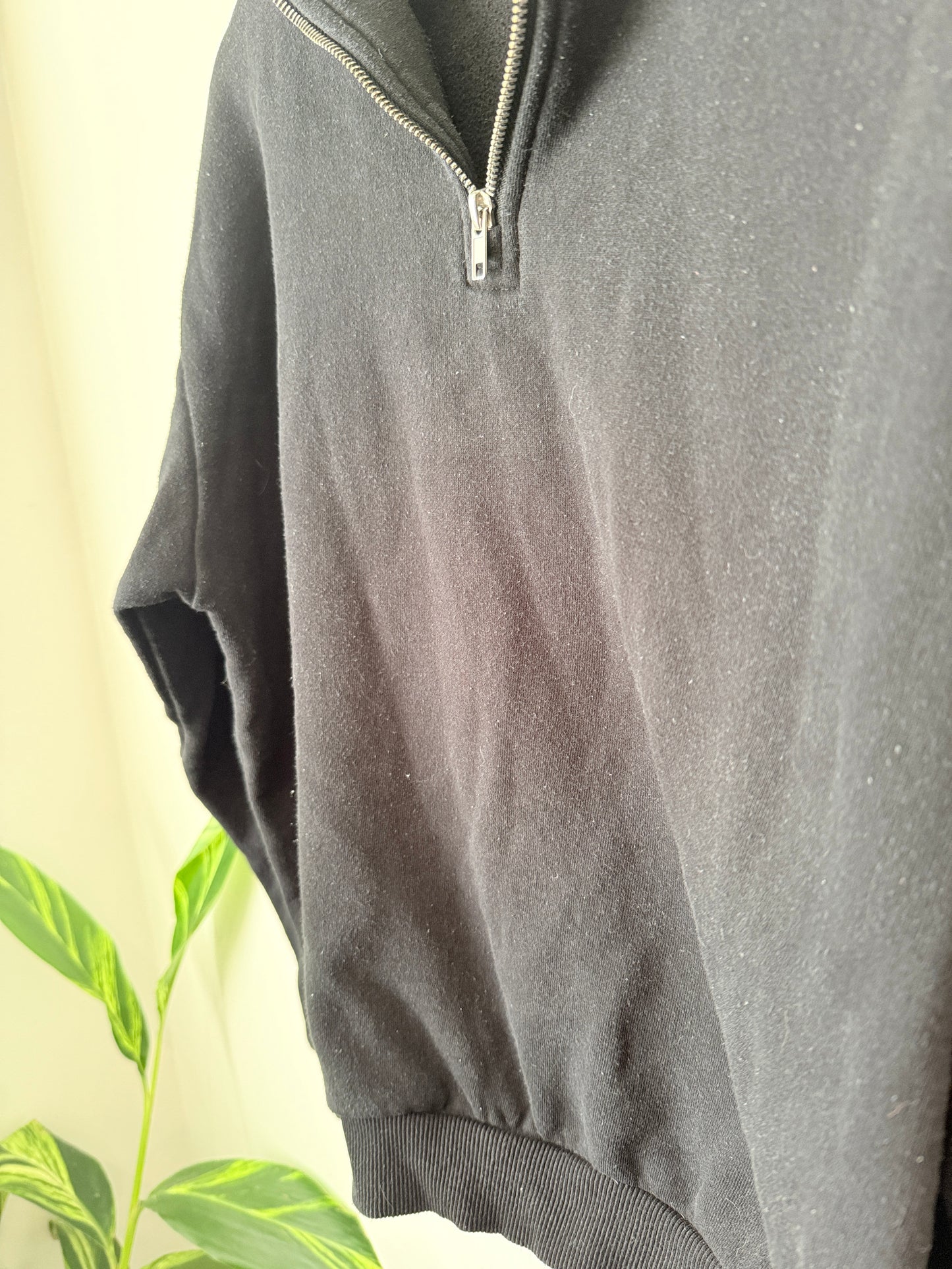 Absent Quarter-zip Sweatshirt Size S