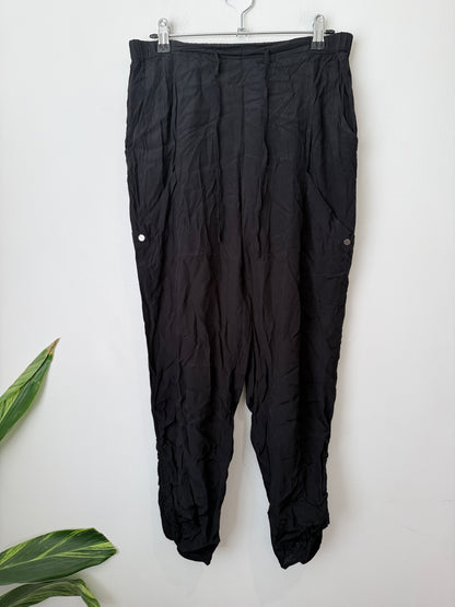 Max Cargo Trousers Size 8 — New