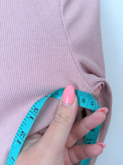 Brand Unknown Ribbed Crop Cardigan Size U/Arm to U/Arm 41cm