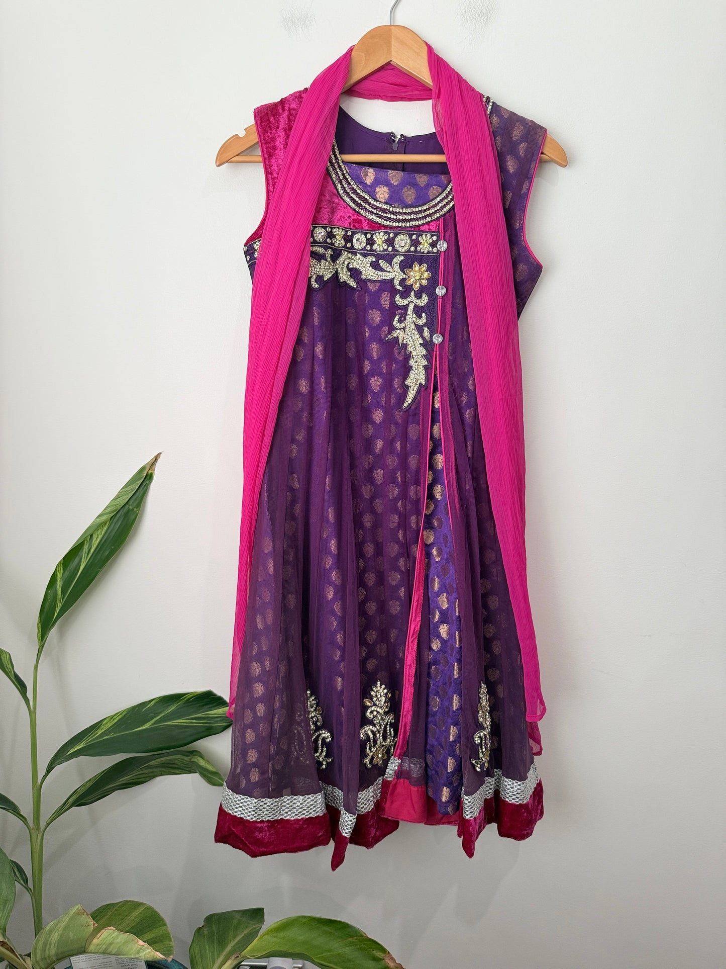 Indian Party Dress Size U/Arm to U/Arm 44cm | L 101cm