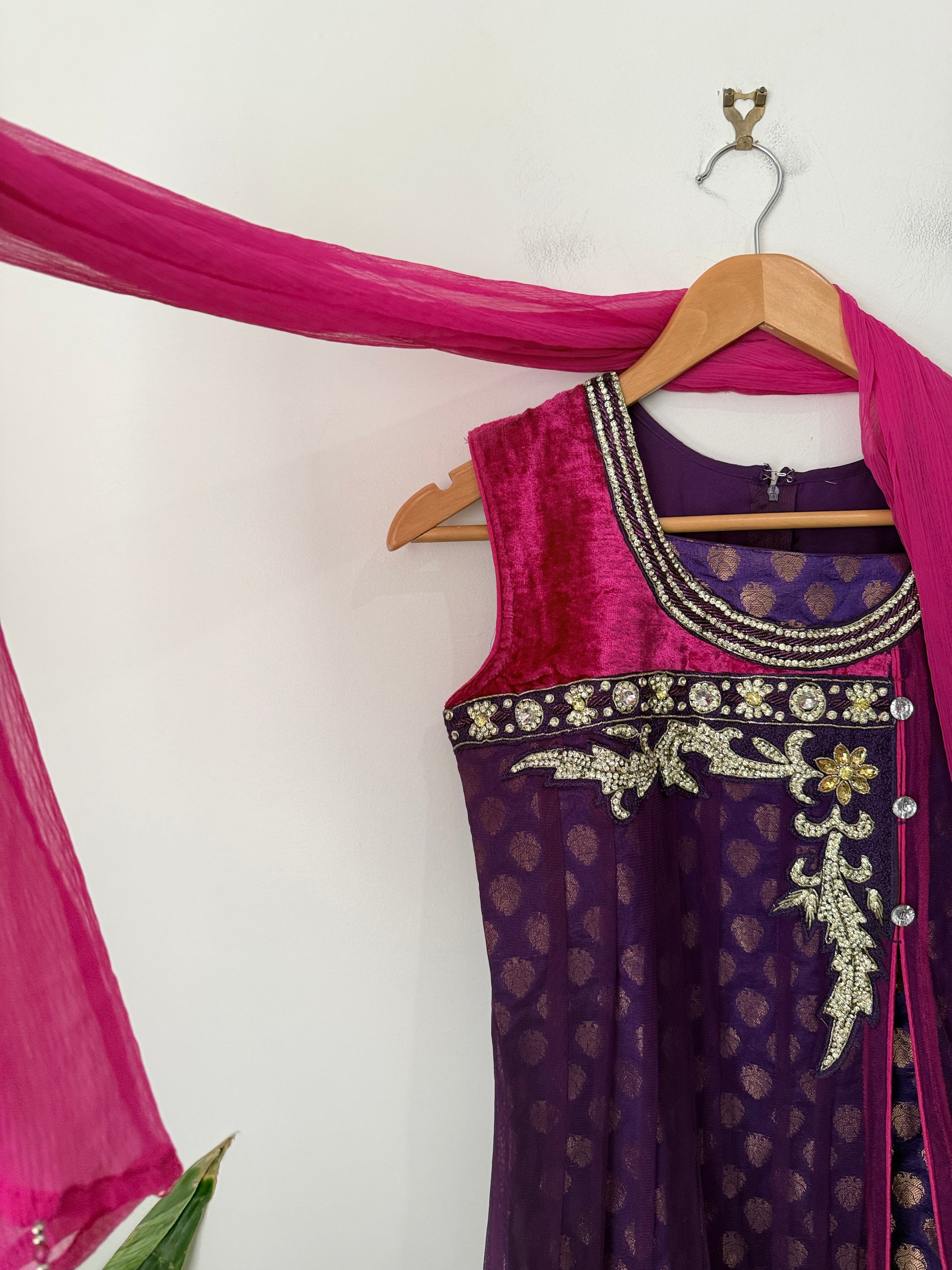 Indian Party Dress Size U/Arm to U/Arm 44cm | L 101cm