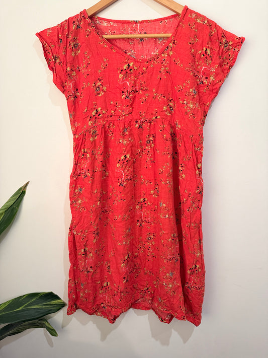 Floral Dress Size U/Arm to U/Arm 44cm