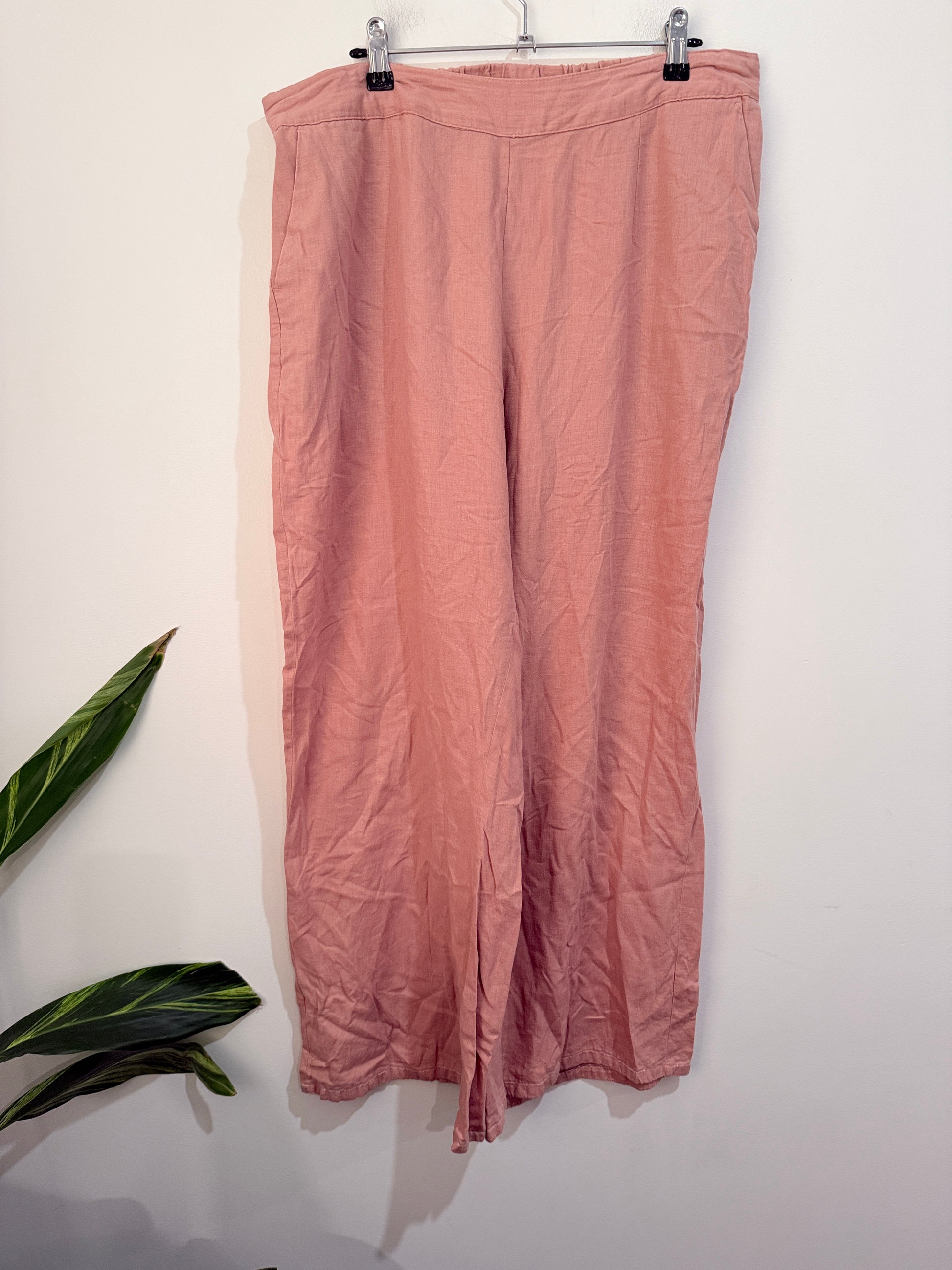 H & H Wide-leg Pants Size 16