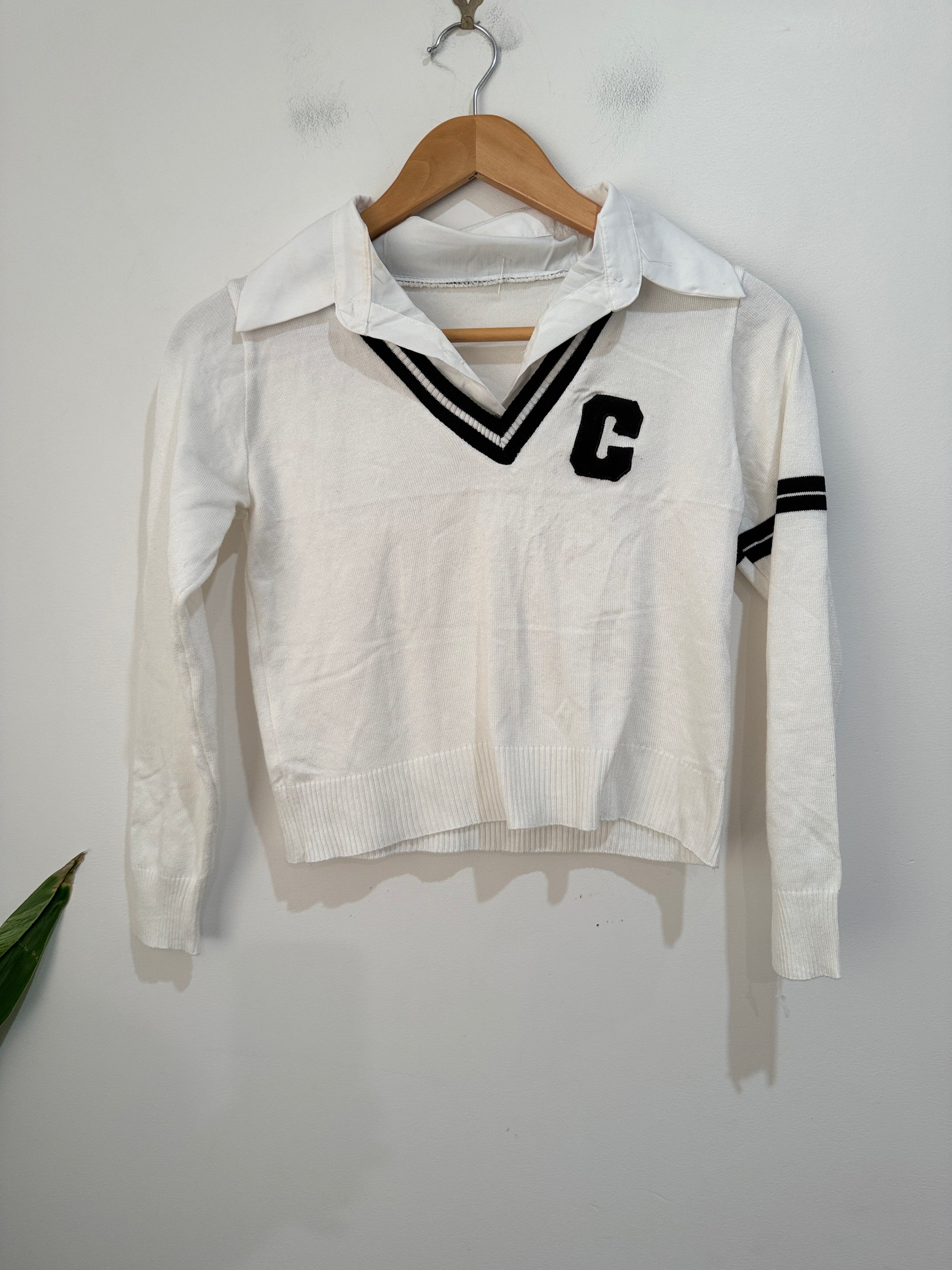 Brand Unknown College-style Top Size U/Arm to U/Arm 41cm