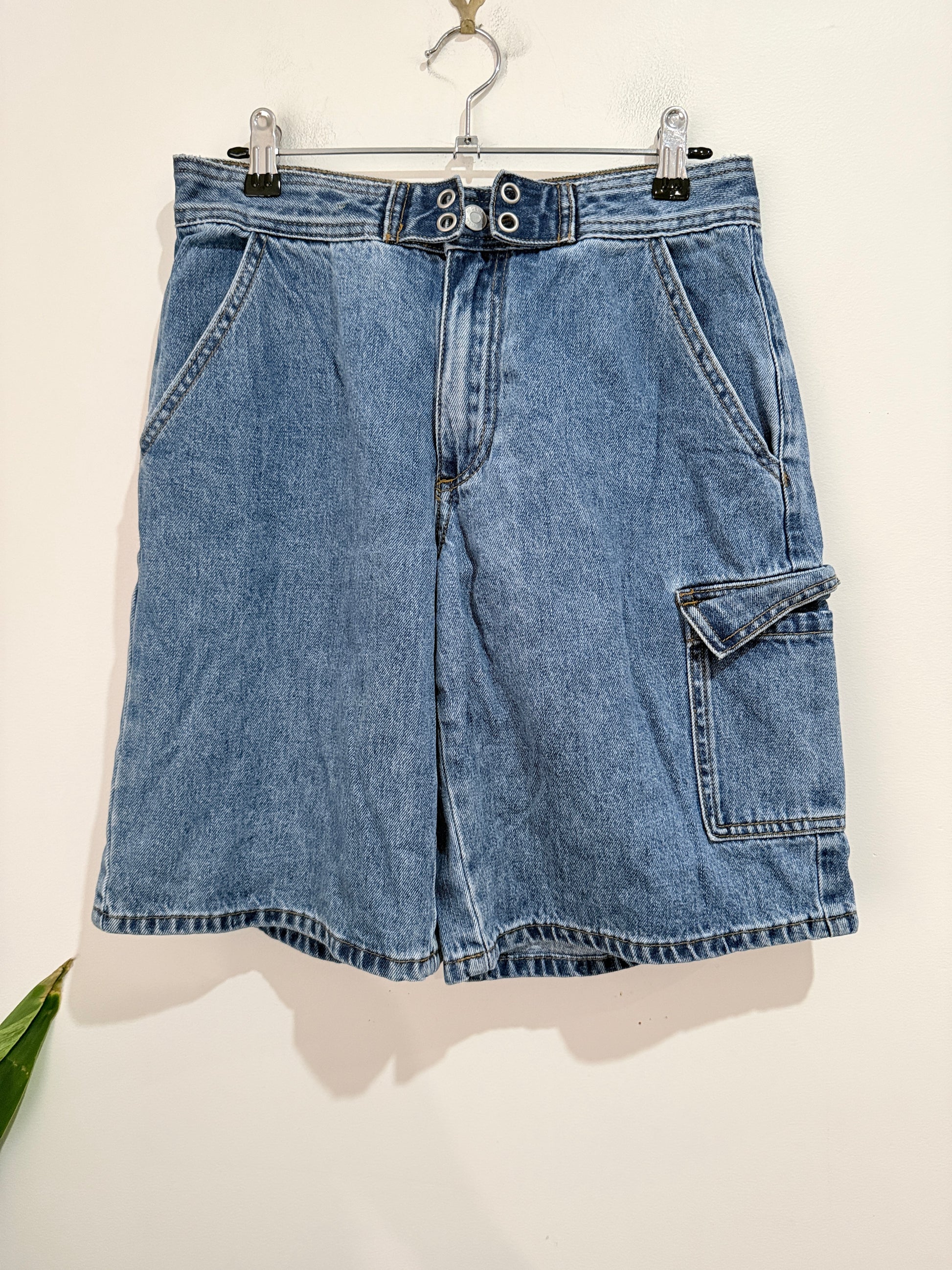 Brand Unknown Cargo Denim Shorts Size 6