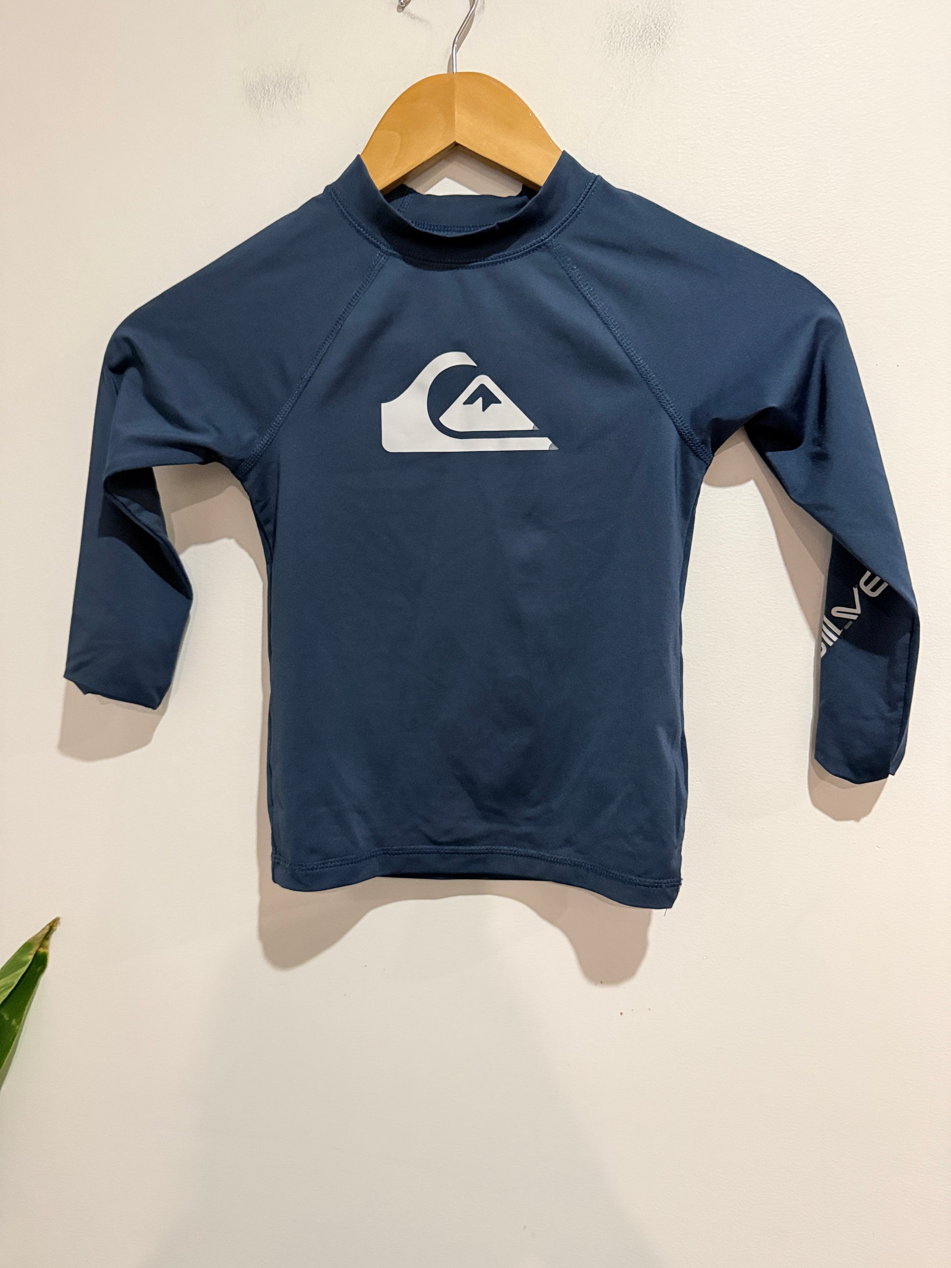 Quicksilver Kids Long Sleeve Rashguard Size 6