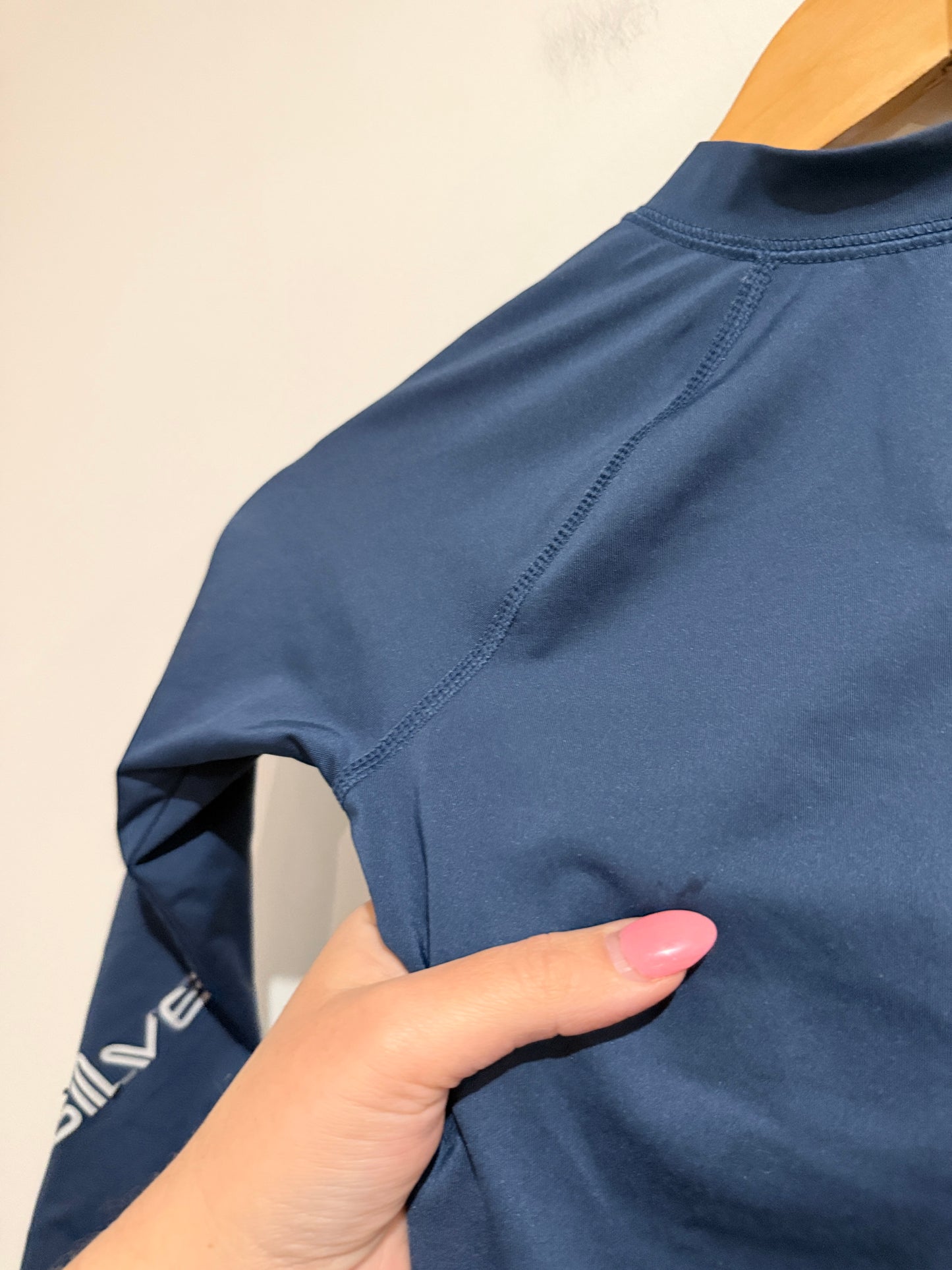 Quicksilver Kids Long Sleeve Rashguard Size 6