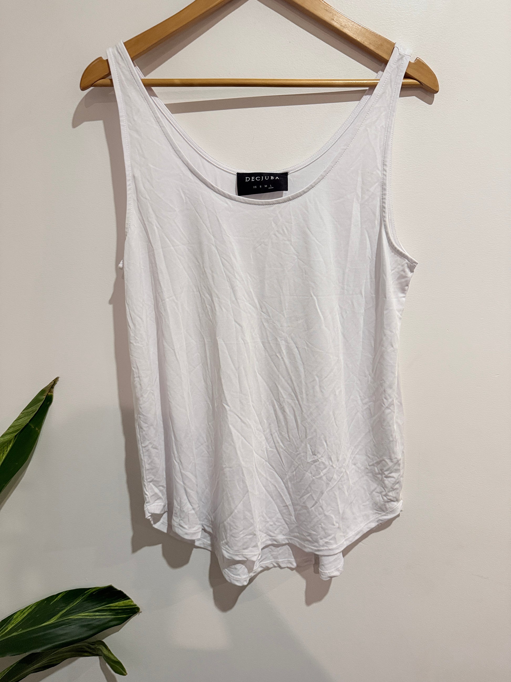 Decjuba Tank Top Size L