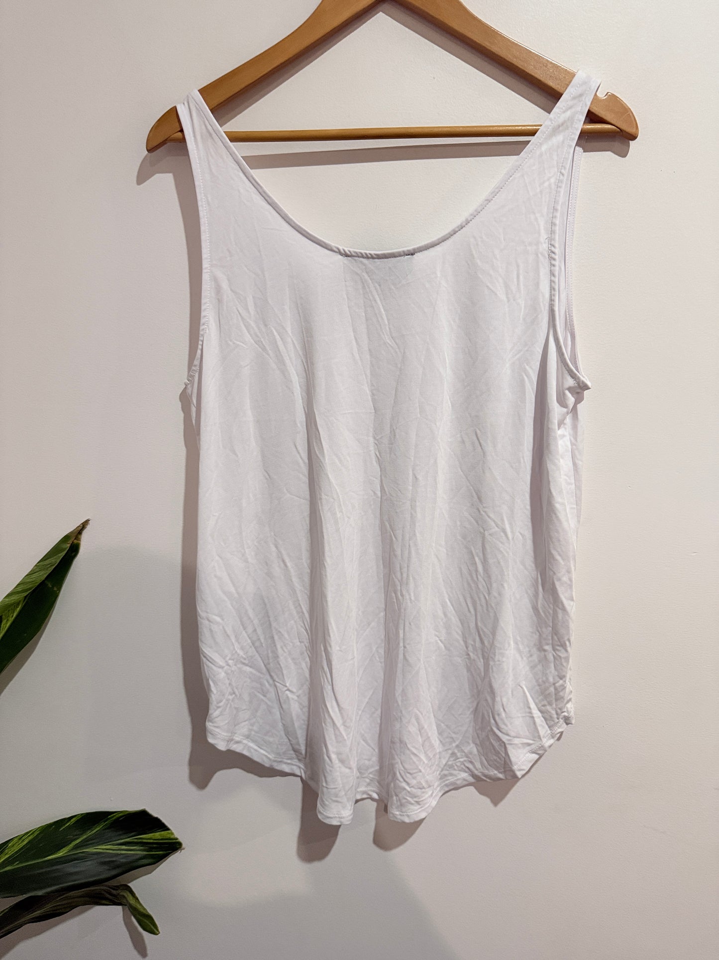 Decjuba Tank Top Size L