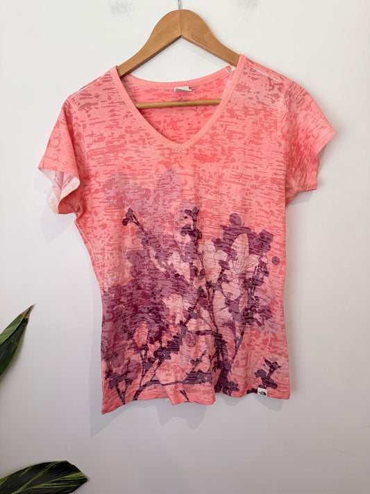 The North Face Floral V-neck T-shirt Size U/Arm to U/Arm 50cm
