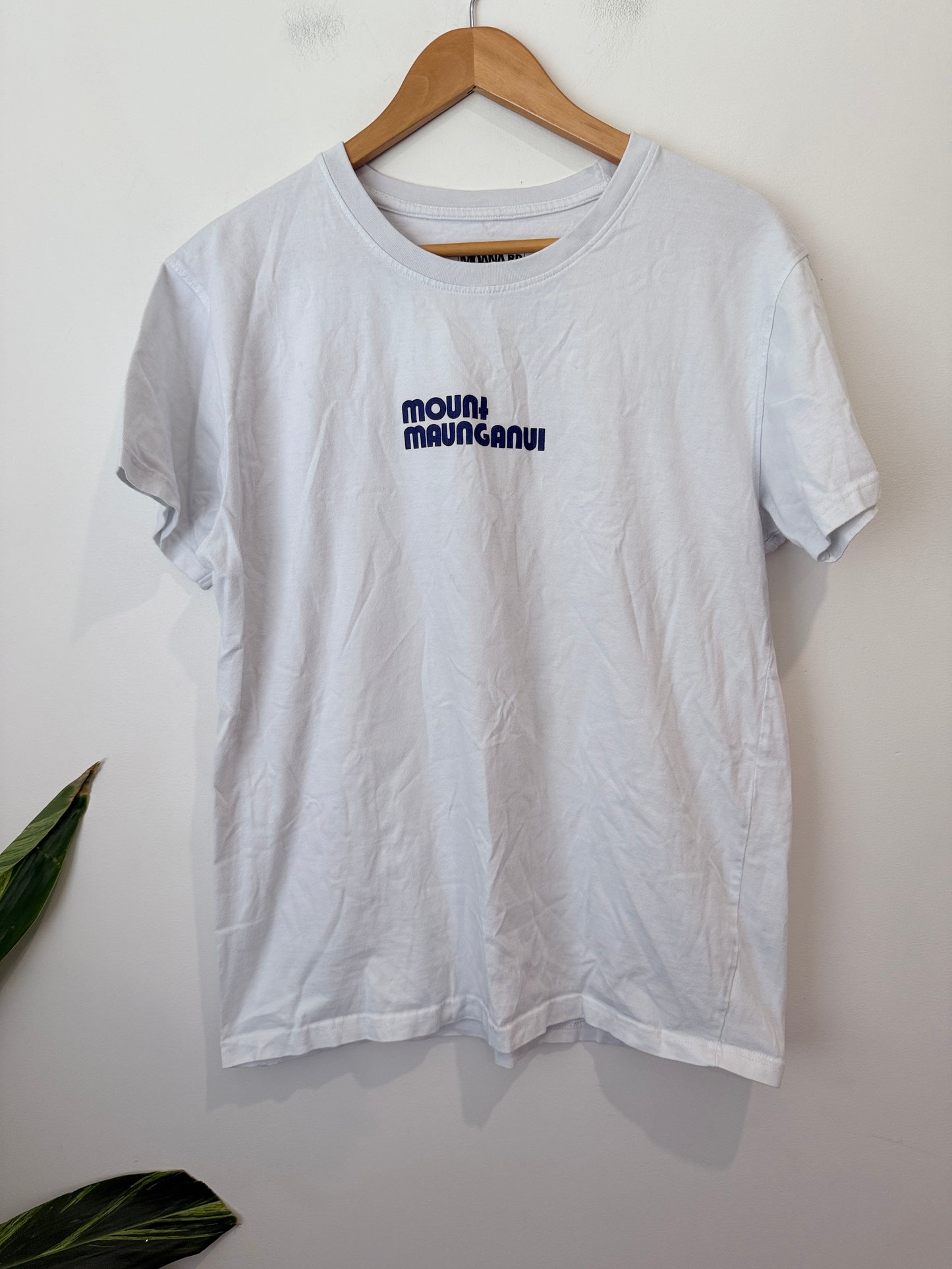 Moana Rd (NZ Designed) Crewneck T-shirt Size L