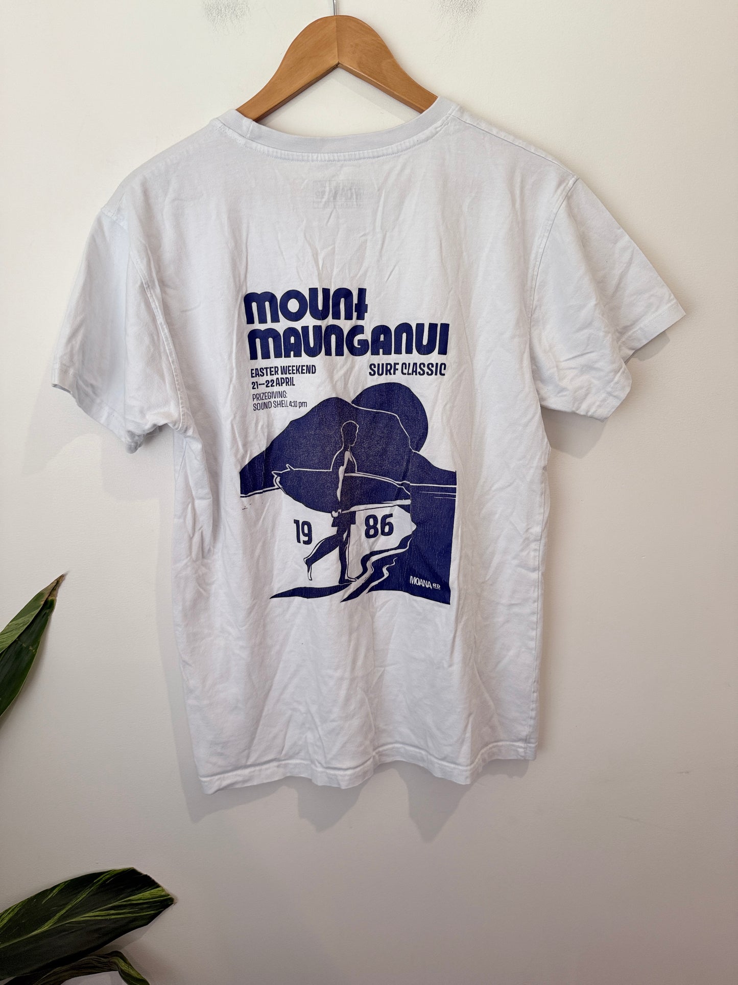 Moana Rd (NZ Designed) Crewneck T-shirt Size L