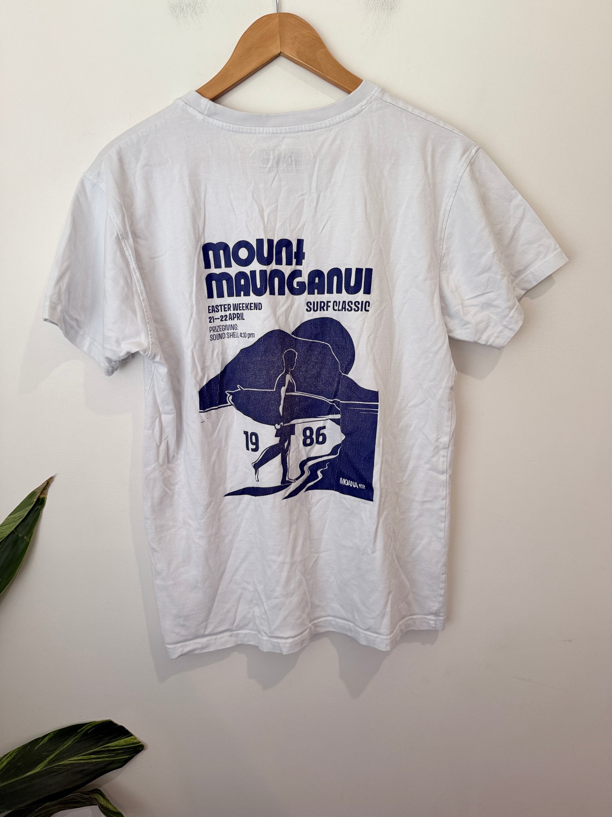 Moana Rd (NZ Designed) Crewneck T-shirt Size L