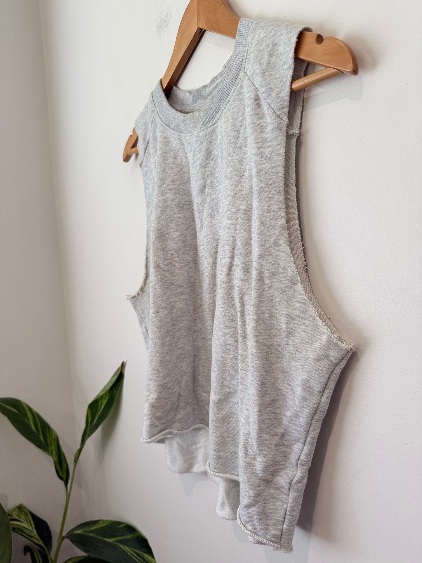 Uniquely Waffle Muscle Tank Size L