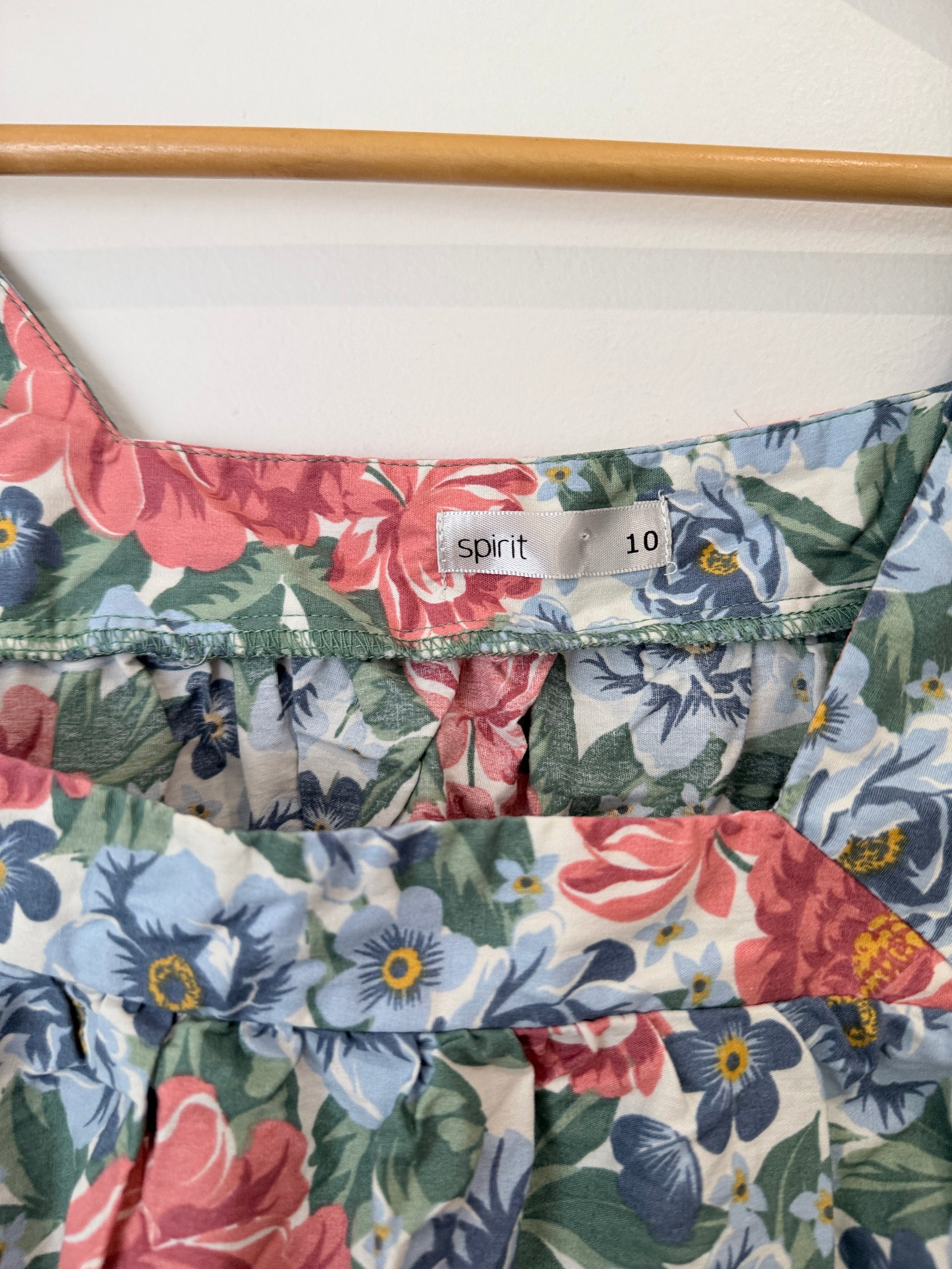 Spirit Floral Print Puff-sleeve Top Size 10