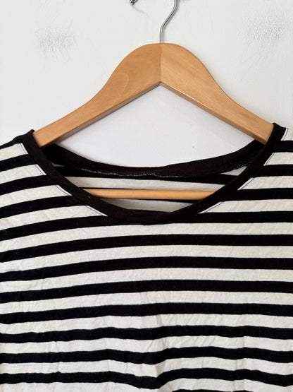 Brand Unknown Striped T-shirt Size U/Arm to U/Arm 44cm