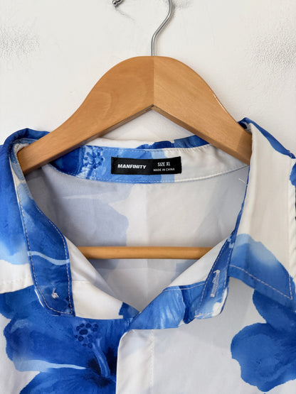 Manfinity Hawaiian Camp Shirt Size XL